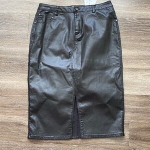 Gibson & Latimer Black NWT  Vegan Straight Skirt (jean style)  Midi  size 16